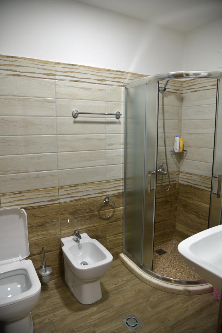 Alindro City Center Apartment 2 Tirana Eksteriør billede